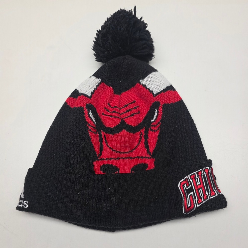 Adidas Chicago Bulls NBA Beanie Hat Mens Black Red Knit Pom Pom Cuffed One Size